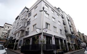 Bguest Hotel & Residence